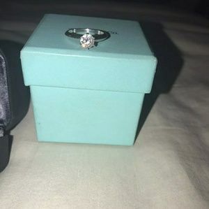 COPY - 💝THE TIFFANY&CO SETTING ENGAGEMENT RING PLATINUM
